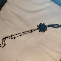 collana nera elegante