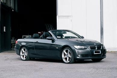 BMW Serie 3 325i 6 cilindri Manule Cabrio Benzina
