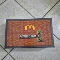 Minecraft scatola con codici McDonald's 