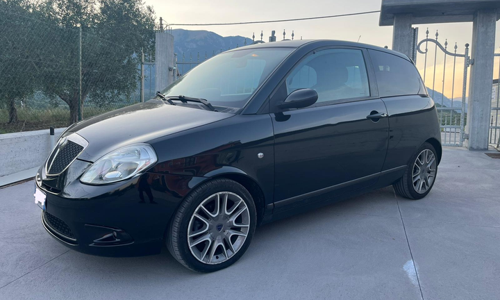 Lancia y moto design