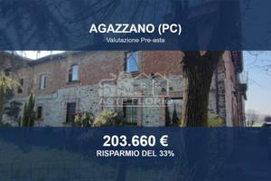 Immobile in asta di 242 m² con più di 5 locali a A