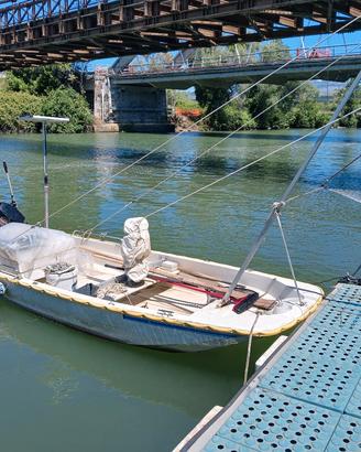 Boston Whaler 13