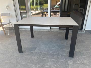 Tavolo dorian connubia calligaris