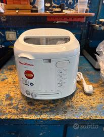 Moulinex Uno AF2031, 1600 W, 1 kg e 1,8 litri olio