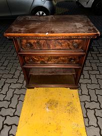 Mobile Antico con Scaffali e Cassetti