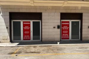 Locale uso commerciale, artigianale o uffici