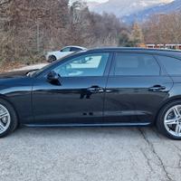 AUDI A4 Avant 2.0 - 40 TFSI QUATTRO - S TRONIC