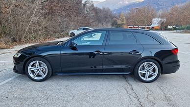 AUDI A4 Avant 2.0 - 40 TFSI QUATTRO - S TRONIC