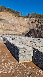 porfido trentino spess. 1/3 mq 22 €240.00