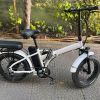 bicicletta elettrica  600 non trattabile