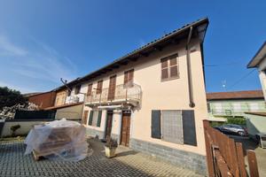 CASA INDIPENDENTE A TIGLIOLE