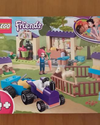 Lego friends 4+ -La stalla del puledro.
