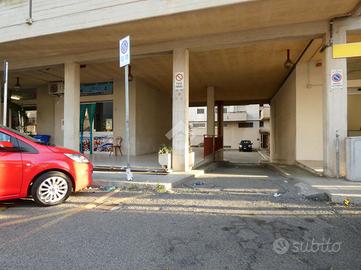 4 LOCALI A SCANZANO JONICO