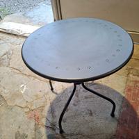 Tavolo da giardino  in metallo