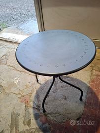 Tavolo da giardino  in metallo