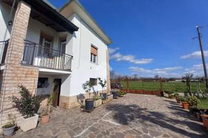 VILLA SINGOLA A VITTUONE