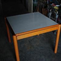 tavolo quadrato