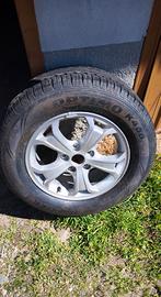 Cerchio in lega con gomma NUOVA 235/60 R16