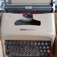 macchina da scrivere olivetti