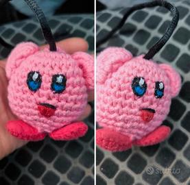 Pupazzino Kirby fatto a mano all'uncinetto