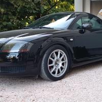 Audi TT 225 coupé 