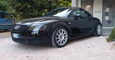 Audi TT 225 coupé 