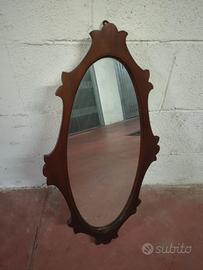 Piccolo specchio in legno