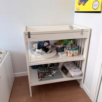 Fasciatoio in legno bianco