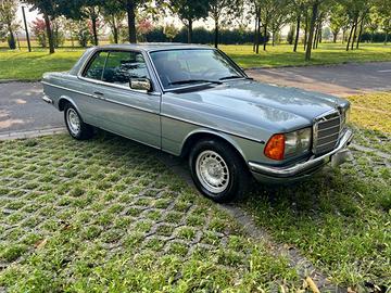 Mercedes 280 CE scambi e permute
