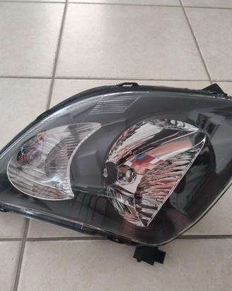 Coppia fari anteriori Suzuki Swift 2007/2010