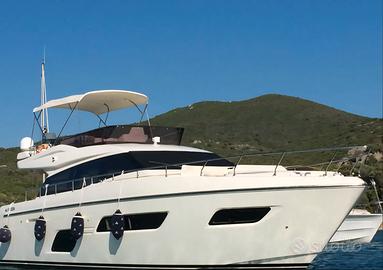 FERRETTI 550