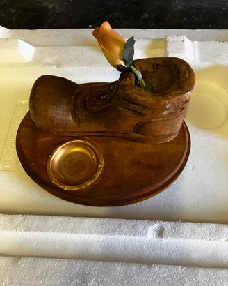 Soprammobile in legno