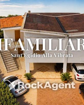 Villa di 294 m² con più di 5 locali e box auto dop