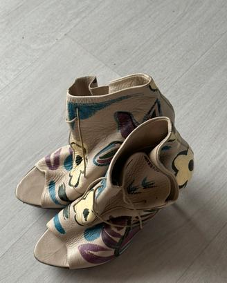 Scarpe Burberry in pelle col tacco