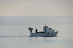 Motobarca con licenza da pesca