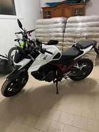 Honda cb750 hornet