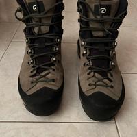 Scarponi “Scarpa Mescalito TRK GTX”