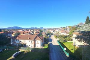 2 LOCALI A MALNATE