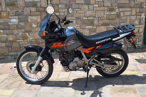 Honda dominator 650