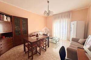 5 LOCALI A ZUMPANO