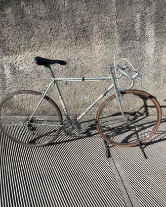 Bici da corsa vintage pronta per l’eroica