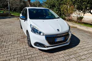 PEUGEOT 208 1.6 BlueHDi 100Cv ALLURE pari al nuovo