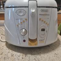 piccola friggitrice ad olio De Longhi piccola