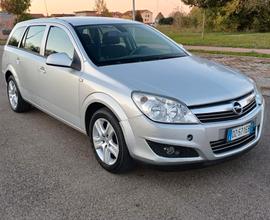 Opel Astra 1.6 16V GPL-TECH Station Wagon Edition