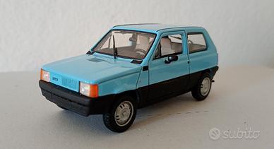 Fiat Panda Norev scala 1/43 +base 