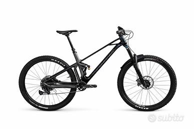 Mondraker Superfoxy R Carbon 2025 NUOVA