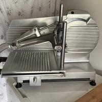 Affettatrice professionale verticale ESSEDUE