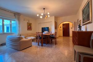 Venetico - Appartamento con veranda e posto auto