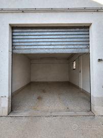 Box/Garage di circa 28 mq a Sulmona V.le Stazione