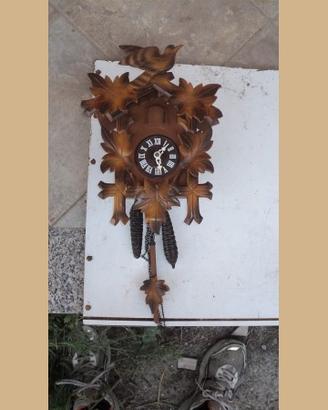 Orologio a cucu in legno